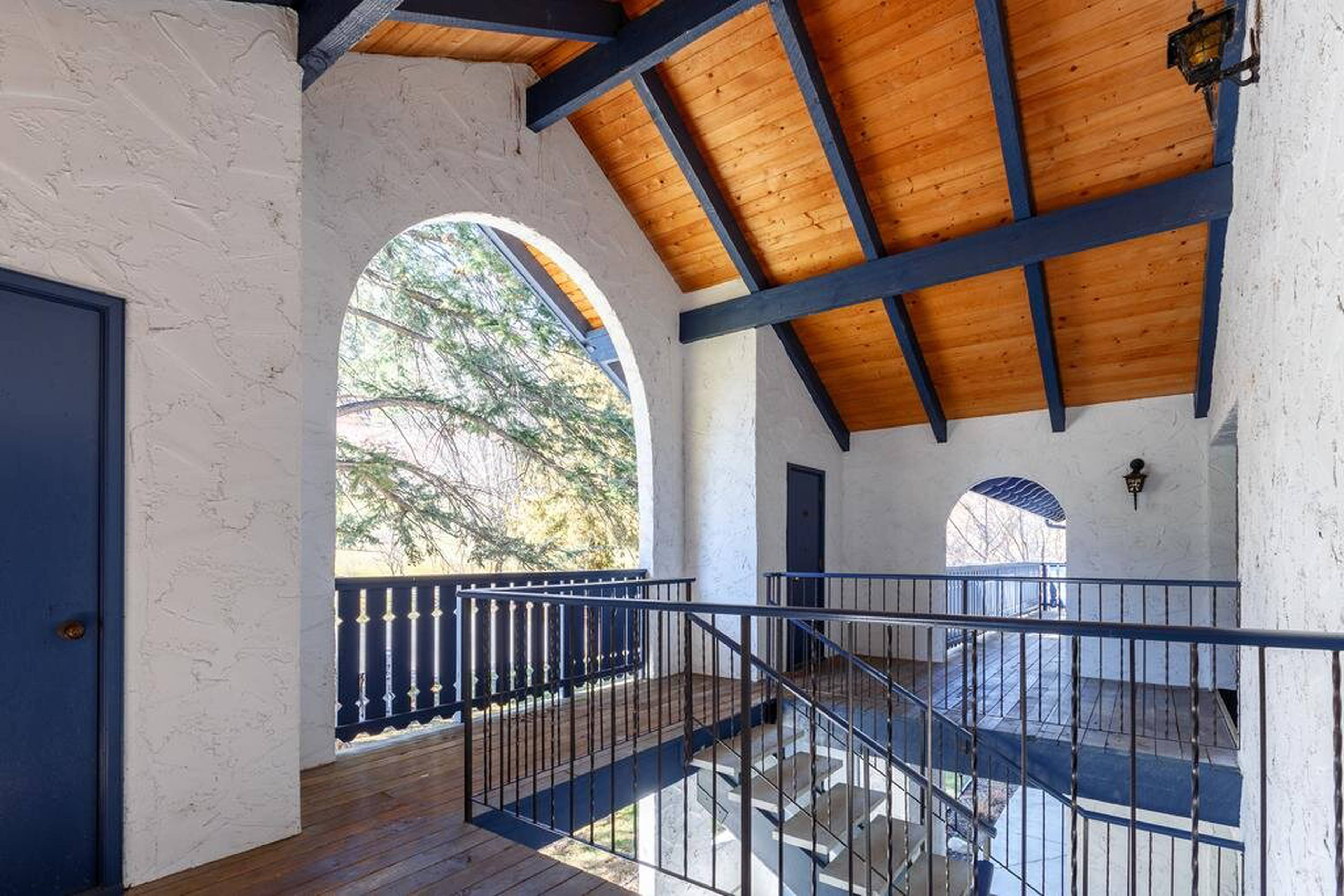 Lake Okanagan Resort 2751 Westside Rd Apartments for Rent Kelowna